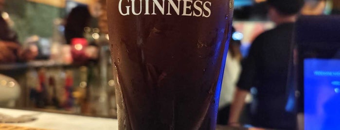 Chevys Bar is one of Micheenli Guide: Guinness draught in Singapore.