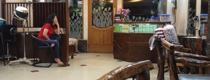 Ribta Salon is one of Places in Pamulang. Tangerang..