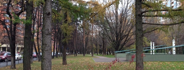Улица Гарибальди is one of Parks and Gardens.