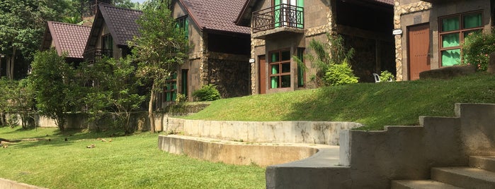 Shercon Resort and Ecology Park is one of สถานที่ที่ 𝐦𝐫𝐯𝐧 ถูกใจ.