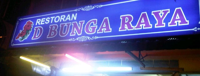 Bunga Raya Restaurant is one of Makan @ Utara,MY #13.