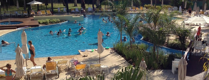 Los Pinos Resort & Spa Termal is one of Orte, die Gonzalo gefallen.