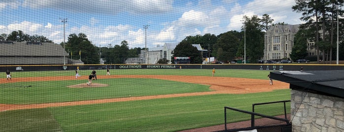 Oglethorpe Baseball Field is one of Chesterさんのお気に入りスポット.