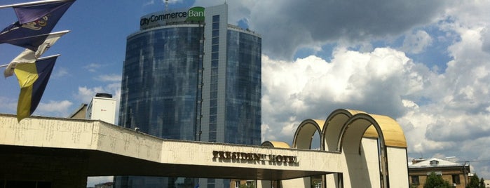 Президент Готель / President Hotel is one of Tempat yang Disukai Fletch.