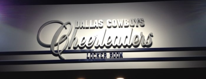 Dallas Cowboy Cheerleaders' Locker Room is one of Keith'in Beğendiği Mekanlar.