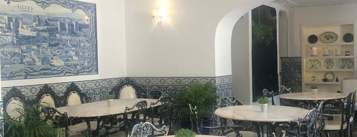 Cafe Da Rosa is one of Lugares favoritos de Bernard.