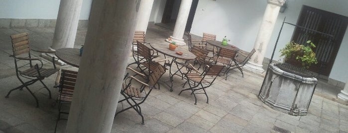 Parador de Merida Hotel is one of สถานที่ที่ Miguel ถูกใจ.