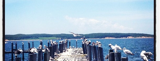 Duryea's Lobster Deck & Seafood Market is one of East Hampton.