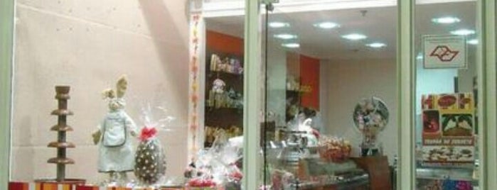 Bem&Bom Chocolates is one of สถานที่ที่ MFernanda ถูกใจ.