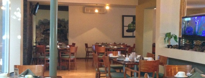Tio Riki is one of Los 10 mejores restaurantes de Torreón..