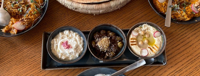 Foodino Persian Lounge is one of สถานที่ที่บันทึกไว้ของ Mohsen.