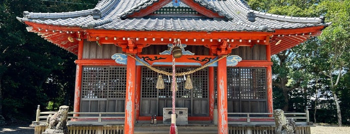 尾末神社 is one of 日本各地の太鼓台型山車 Drum Float in JAPAN.