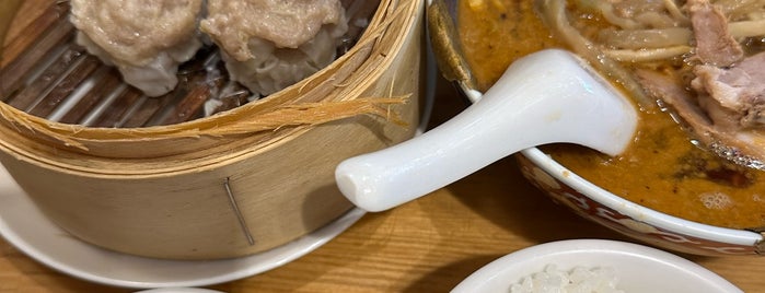 支那麺 はしご is one of 六本木一丁目ランチ.