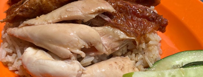 Tiong Bahru Hainanese Boneless Chicken Rice is one of SG Kuey Png Trail....