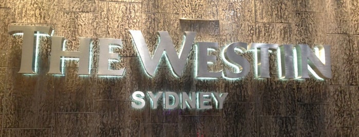 The Fullerton Hotel Sydney is one of Locais curtidos por W.