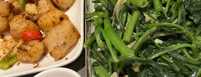 Loon Fung Authentic Cantonese Restaurant | 龍鳫大洒樓 is one of GLASGOW WINE IMPORTERS & LOCATION.