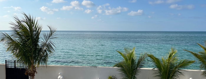 Adelaide Beach is one of Nassau.