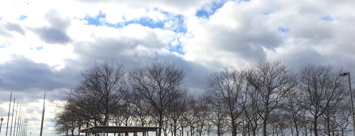 Liberty State Park Fishing Pier is one of Kimmieさんの保存済みスポット.