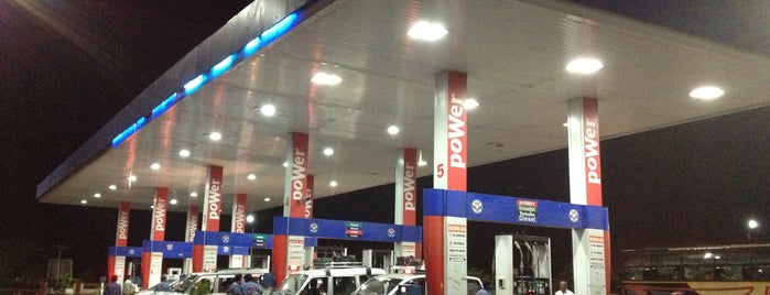 HP Petrol Pump is one of สถานที่ที่บันทึกไว้ของ Abhijeet.