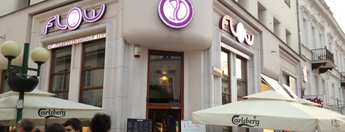 Flow Coffee Lunch & Cocktail Bar is one of Jus'un Beğendiği Mekanlar.