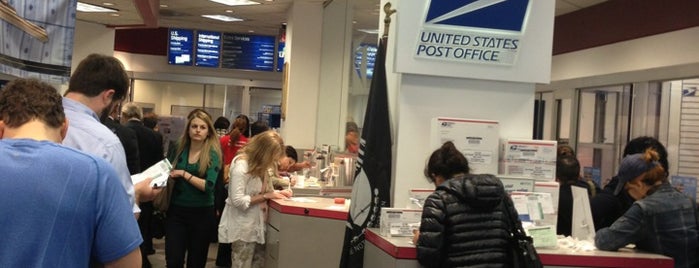 US Post Office is one of Terri 님이 좋아한 장소.