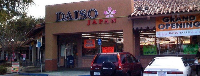 Daiso Japan is one of Tempat yang Disimpan kaleb.