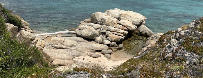 Spiaggia La Licciola is one of Sardinien.