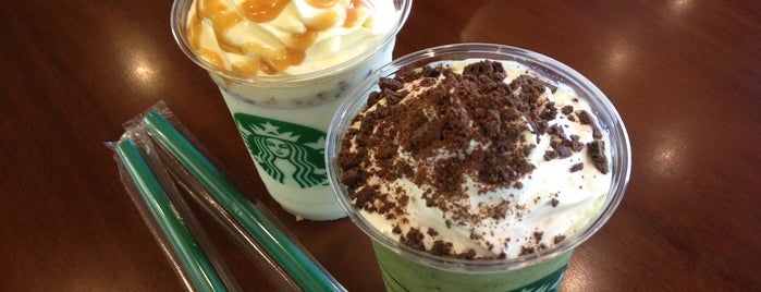 Starbucks is one of 飲食店類.