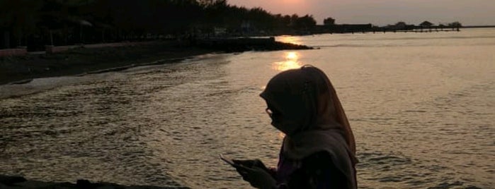 Pantai Alam Indah (PAI) Tegal is one of Tegal Laka-Laka.