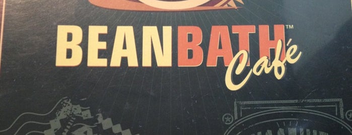 BeanBath Cafe is one of Chris : понравившиеся места.