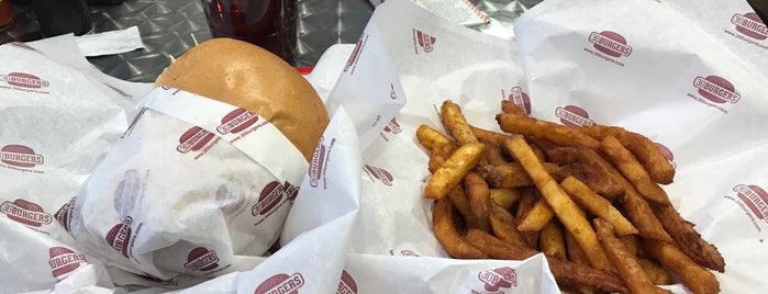 25 Burgers is one of Places to go.