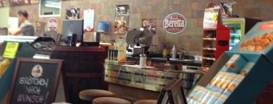 Centro Italia is one of 4sqDiscoveries.