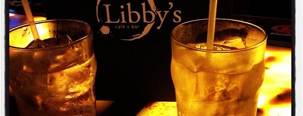 Libby's Cafe & Bar is one of Orte, die leslie gefallen.