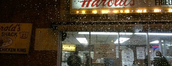 Harold's Chicken Shack is one of Chicago WBEZ Scavenger Hunt.