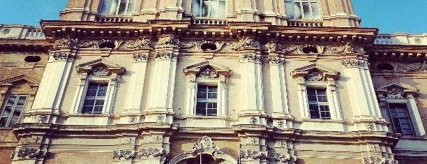 Palazzo Ducale - Accademia Militare is one of Locais curtidos por Vlad.
