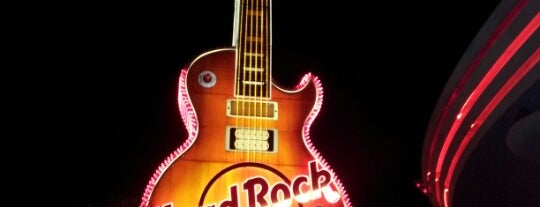 Paradise Tower at Hard Rock Hotel Las Vegas is one of Dexterさんのお気に入りスポット.