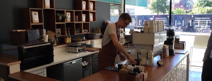 Mouse Tail Coffee is one of London Coffee Shops Serving Almond Milk.