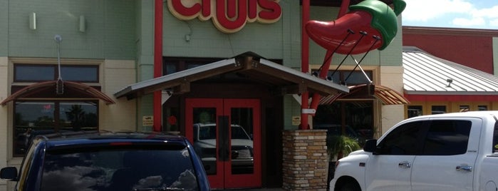 Chili's Grill & Bar is one of Tempat yang Disukai Sharon.