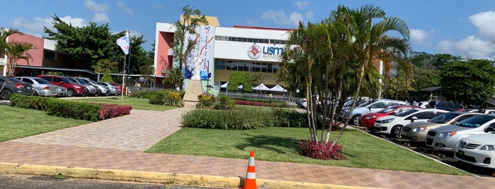 Universidad Católica Santa María La Antigua is one of Spots.