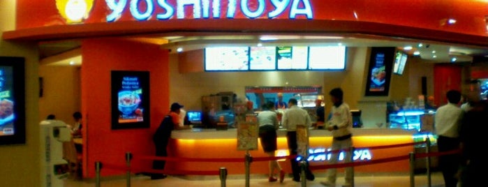 Yoshinoya (吉野家) is one of Where to Eat in Jakarta.