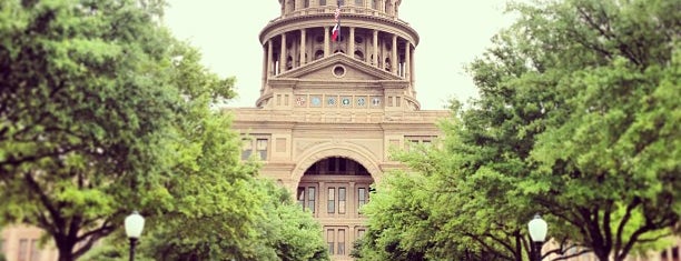 Капитолий штата Техас is one of Austin.