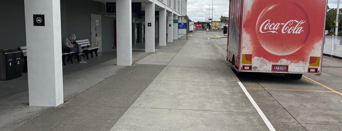 Launceston Airport (LST) is one of Brendan : понравившиеся места.