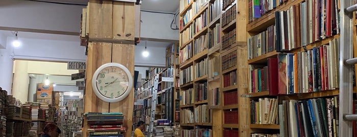 Libreria Regia is one of Books & Brooks.