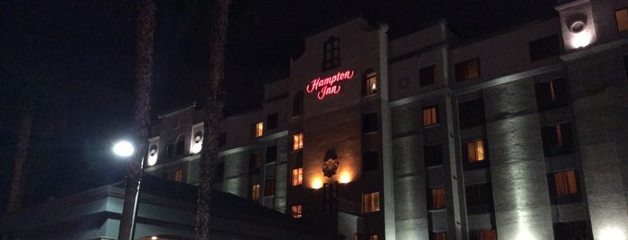 Hampton Inn by Hilton is one of Vegas BANKICON.