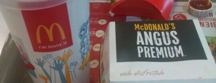 McDonald's is one of Lugares cuquis *w* ♥♥.