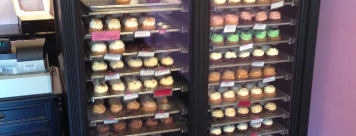 Kupcakes & Co is one of Tempat yang Disukai Ellen.