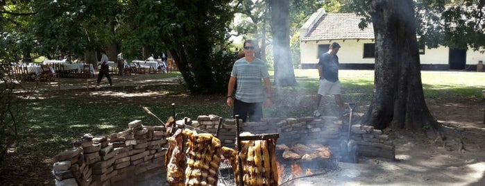 Estancia La Porteña is one of Orte, die Matúš gefallen.