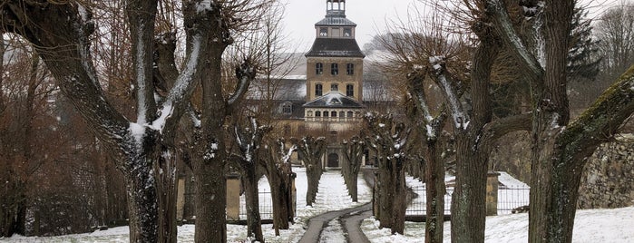 Hainewalde Schloss is one of Architekt Robert Viktor Scholz'un Kaydettiği Mekanlar.