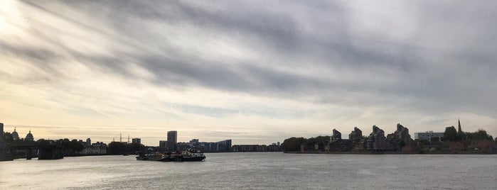 Thames Path (Island Gardens) is one of Isle of Dogs.