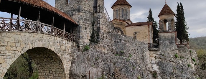 მოწამეთას (Motsameta) is one of Святые места / Holy places.